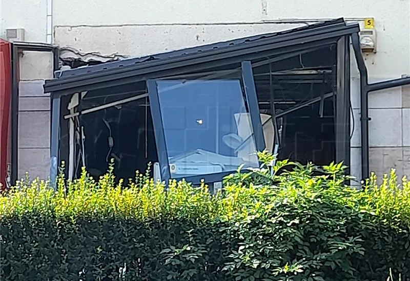 U Tučepima raznesena dva bankomata