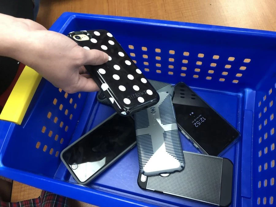 Bez mobitela na nastavi - Kutije za mobilne telefone u osnovnoj školi