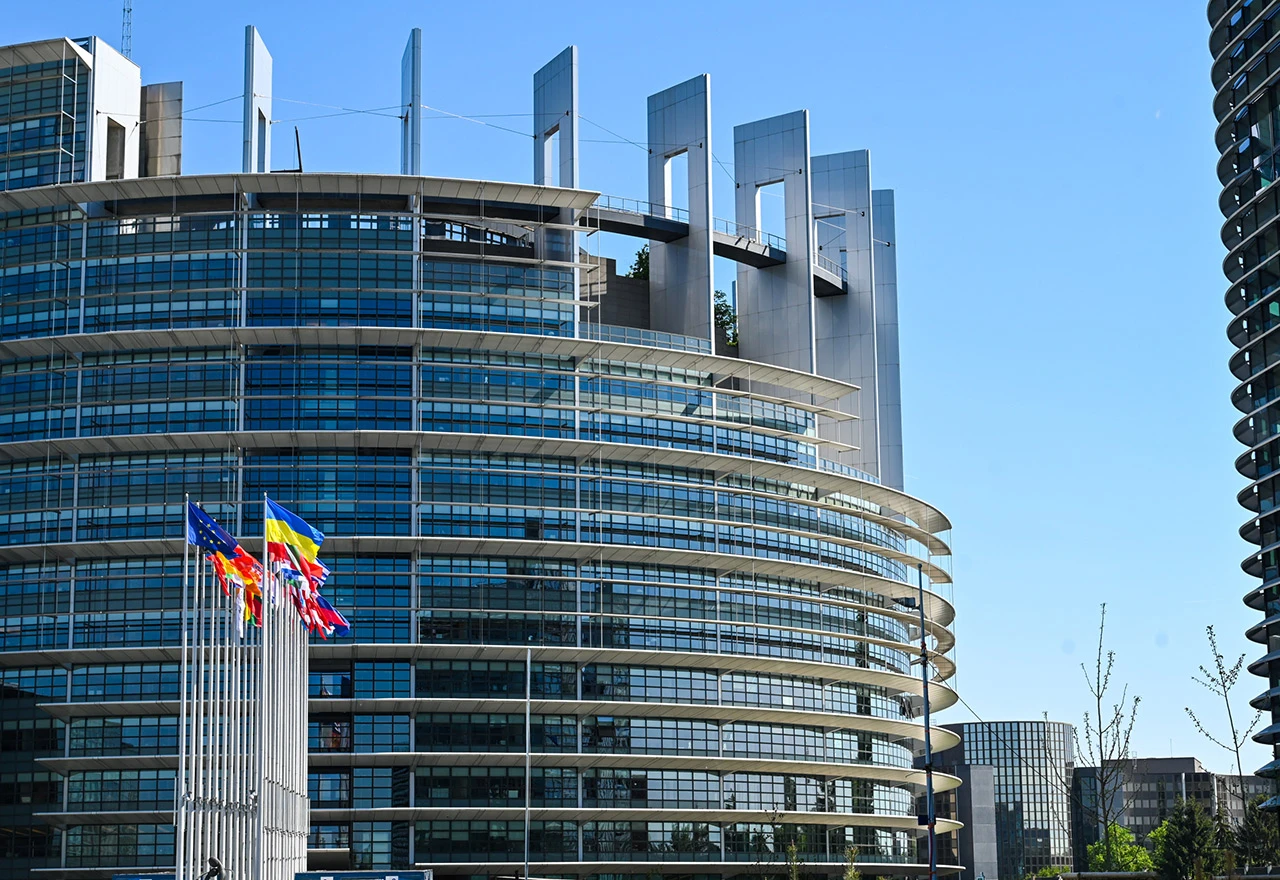 Kineskim IT tvrtkama sankcije EU zbog suradnje sa Rusima