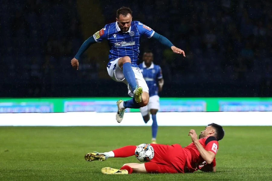 Željezničar spornim pogotkom do pobjede nad Veležom