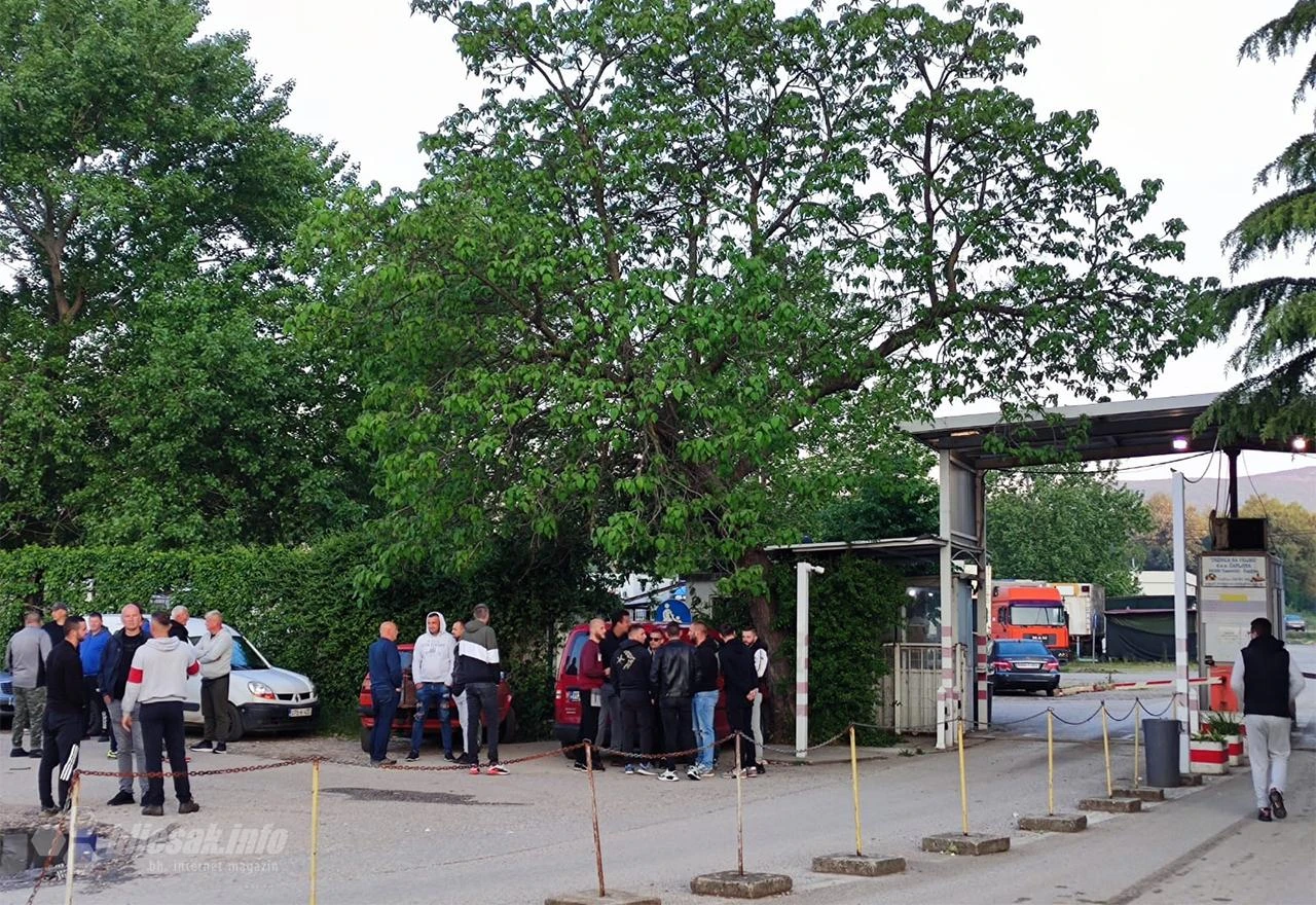 Čapljina: Poljoprivrednici mirnim prosvjedom zatražili zabranu uvoza voća i povrća