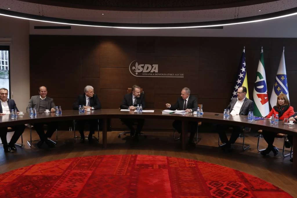 SDA reagirala zbog odluke Vlade FBiH i pozvala da se ne podlegne pritiscima
