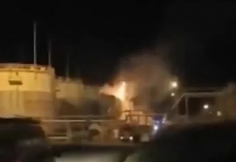 Na jugu Rusije se zapalila se naftna rafinerija nakon napada dronom
