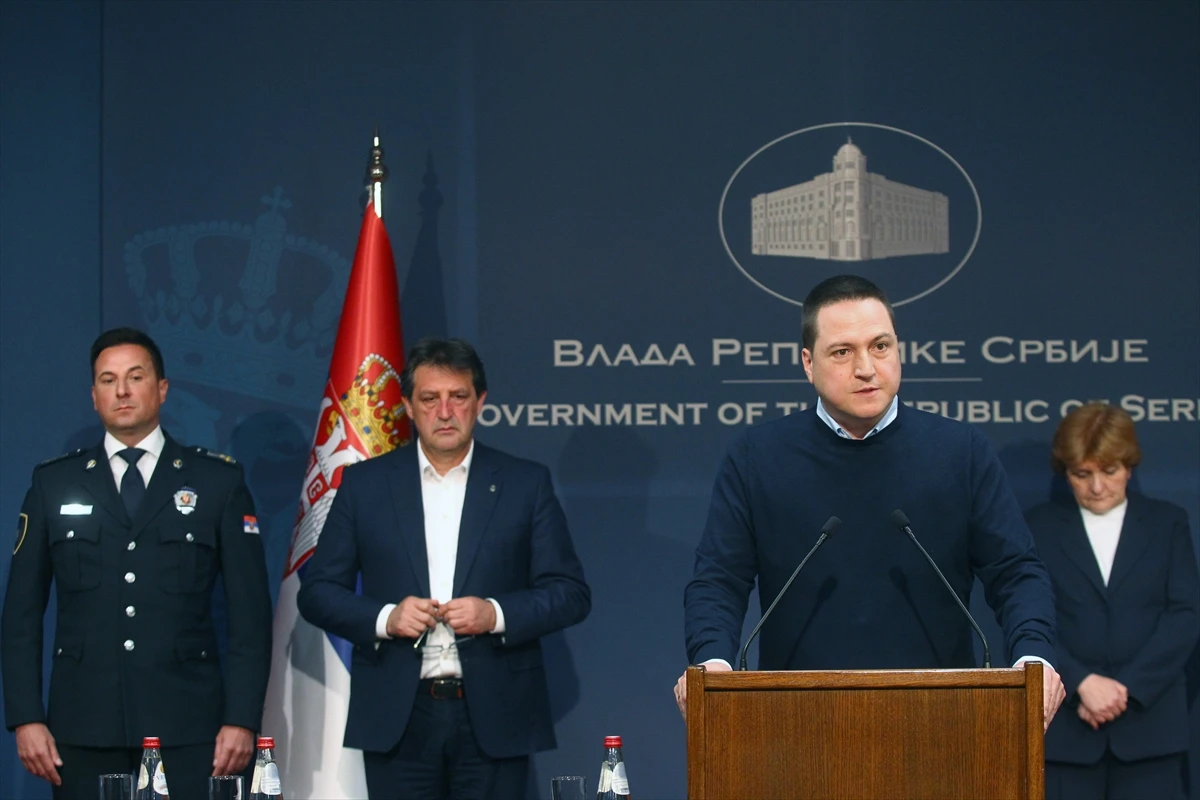 Beogradska policija: Maloljetnik odredio prioritetne mete, otac dječaka uhićen