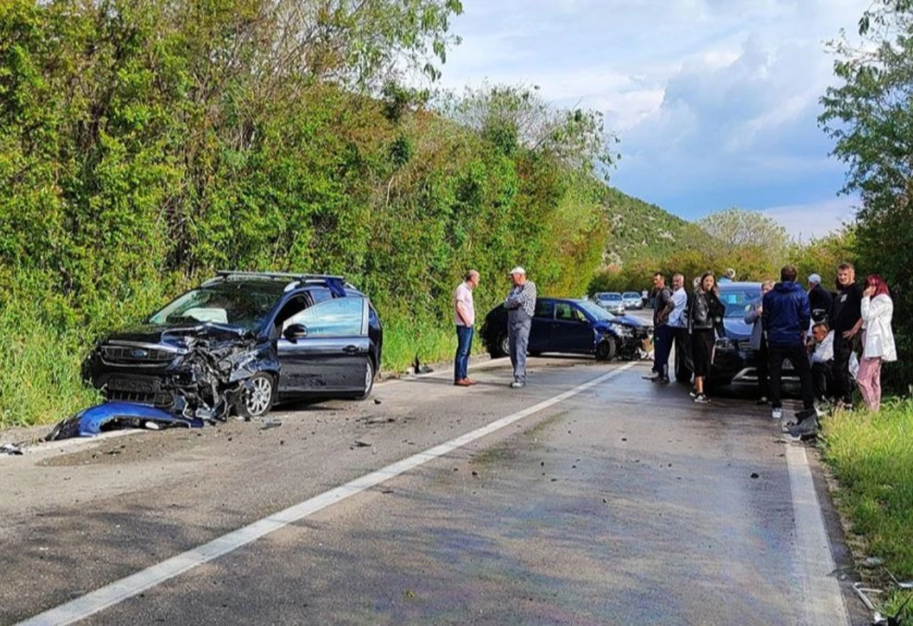 Mostar: Sudar četiri automobila u Dračevicama