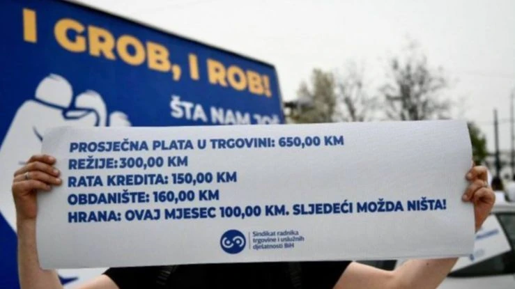 Sindikat radnika trgovine izlazi pred zgradu Parlamenta BiH