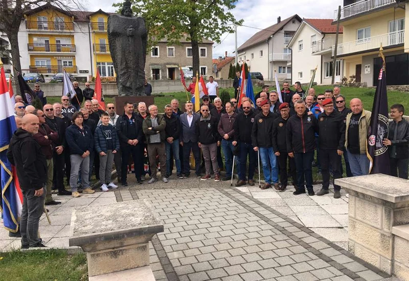 Tomislavgrad: Održan susret pripadnika oklopnih postrojbi HVO-a i HV-a