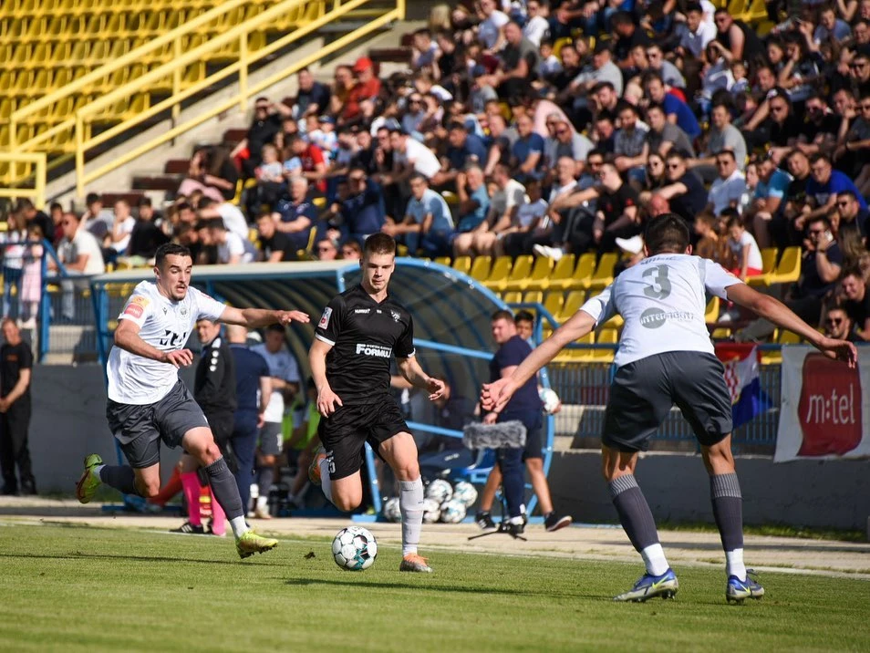 Zrinjskom meč lopta u Posušju, Gigović sudi derbi za Europu na Koševu