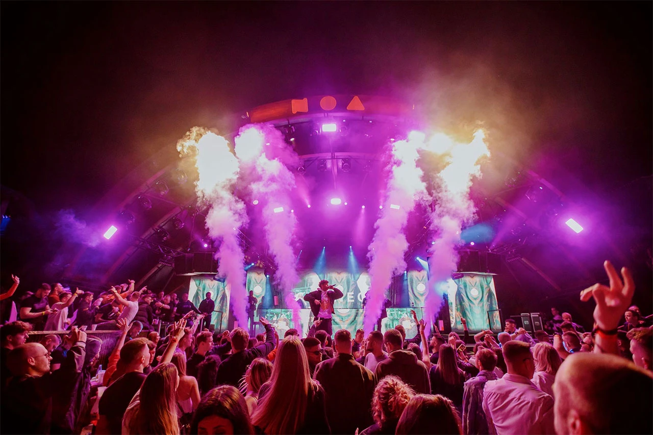 Umaški festival na program dodaje dva partyja!