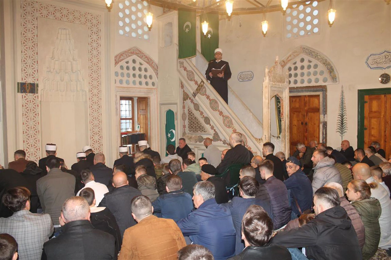 Mostarski muftija: Ljudi moraju imati oslonac jedni u drugima