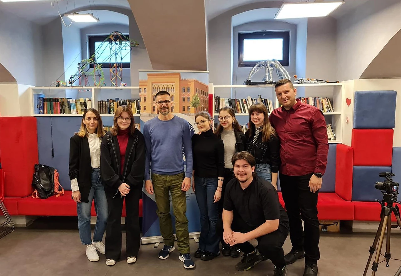 Toni Milun, najpoznatiji matematičar influencer, posjetio mostarsku Gimnaziju