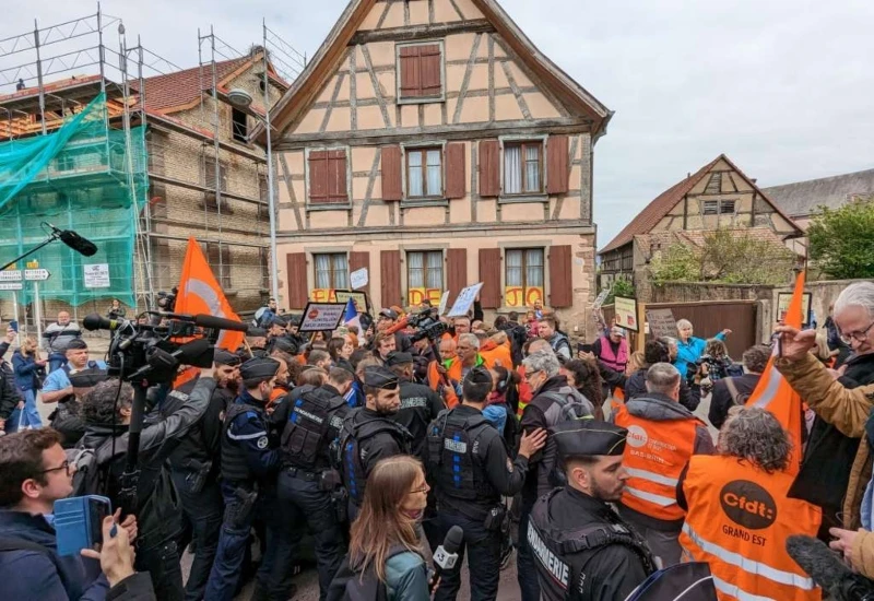 Macron: Šerpe neće pomoći Francuskoj