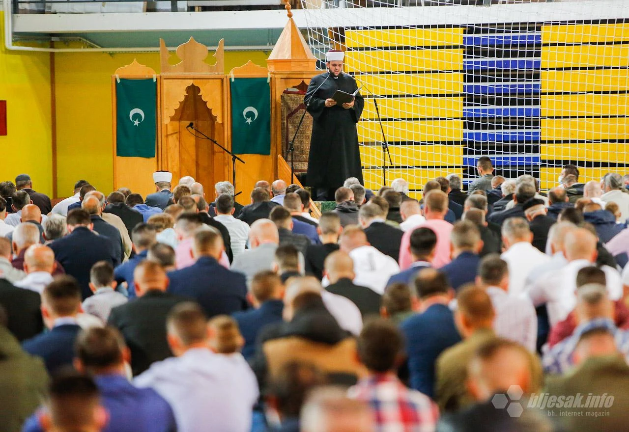 Islamska zajednica potvrdila u koliko sati će se klanjati bajram-namaz