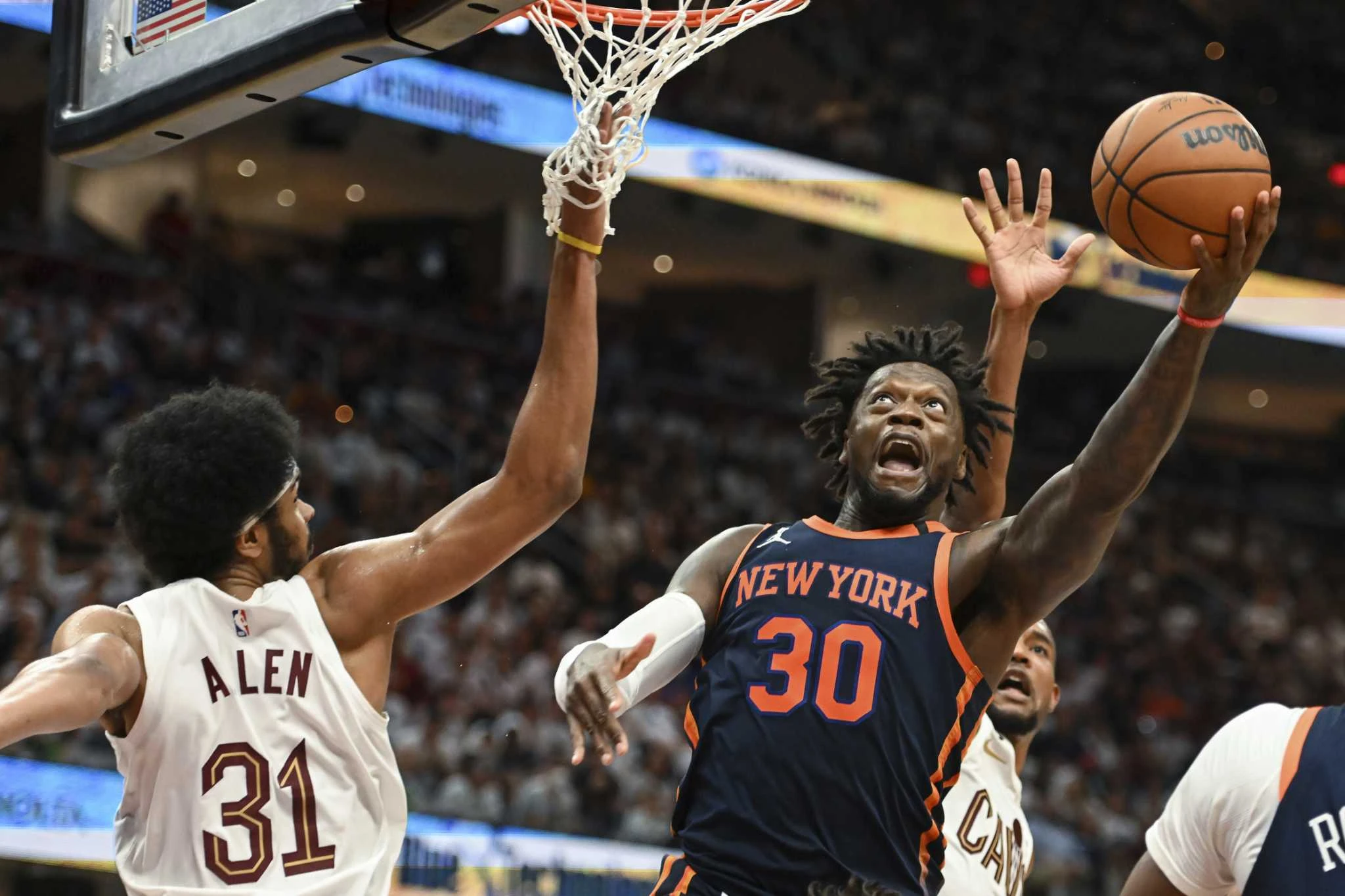 VIDEO I Sunsi uzvratili Clippersima, Boston siguran