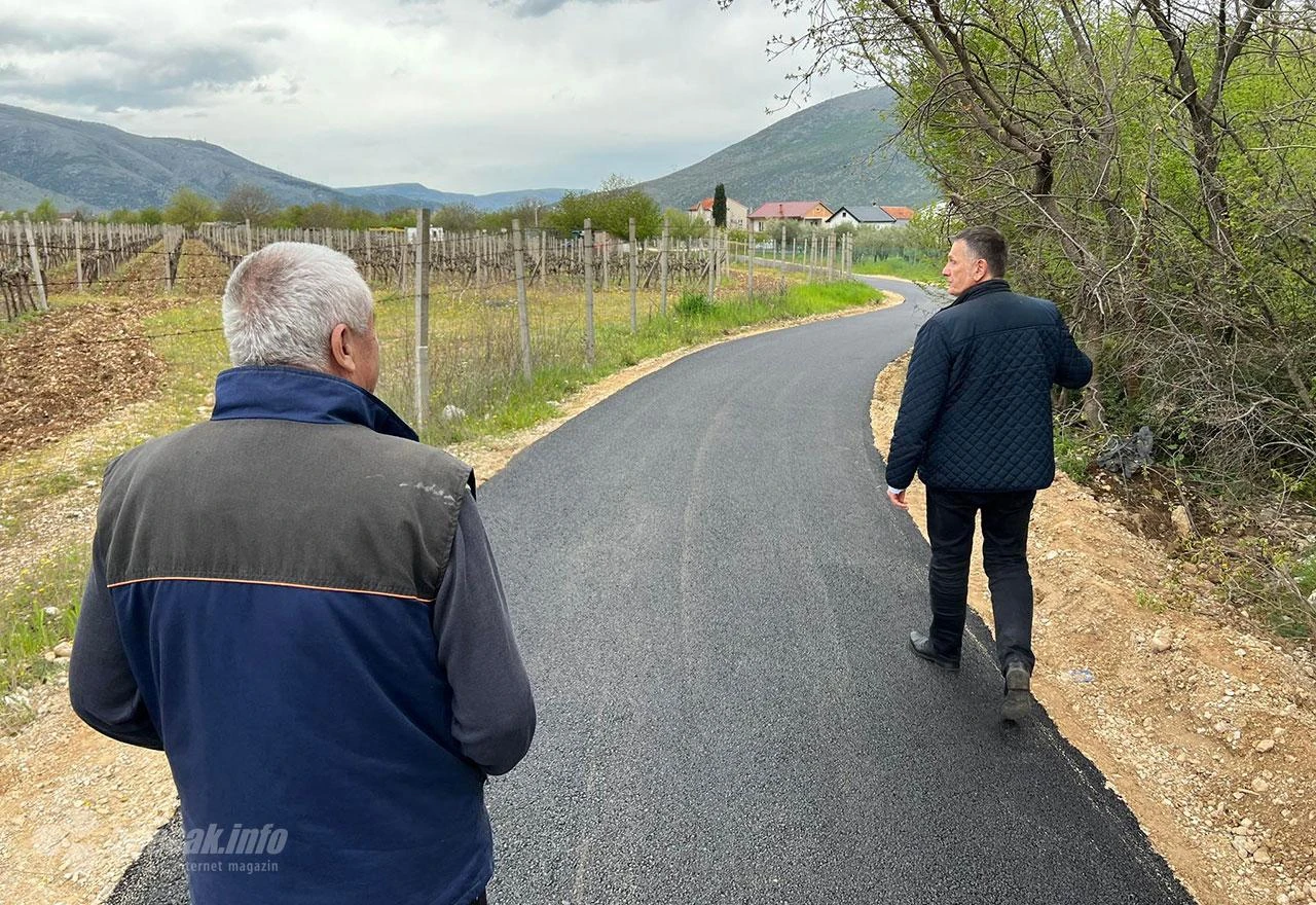 Asfaltirana posljednja makadamska cesta na području Mostara ...