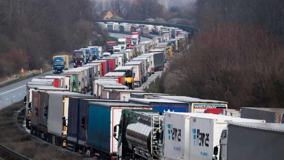 VIDEO | Schengen donio ogromne kolone na granicama - prijevoznici čekaju i do 10 sati