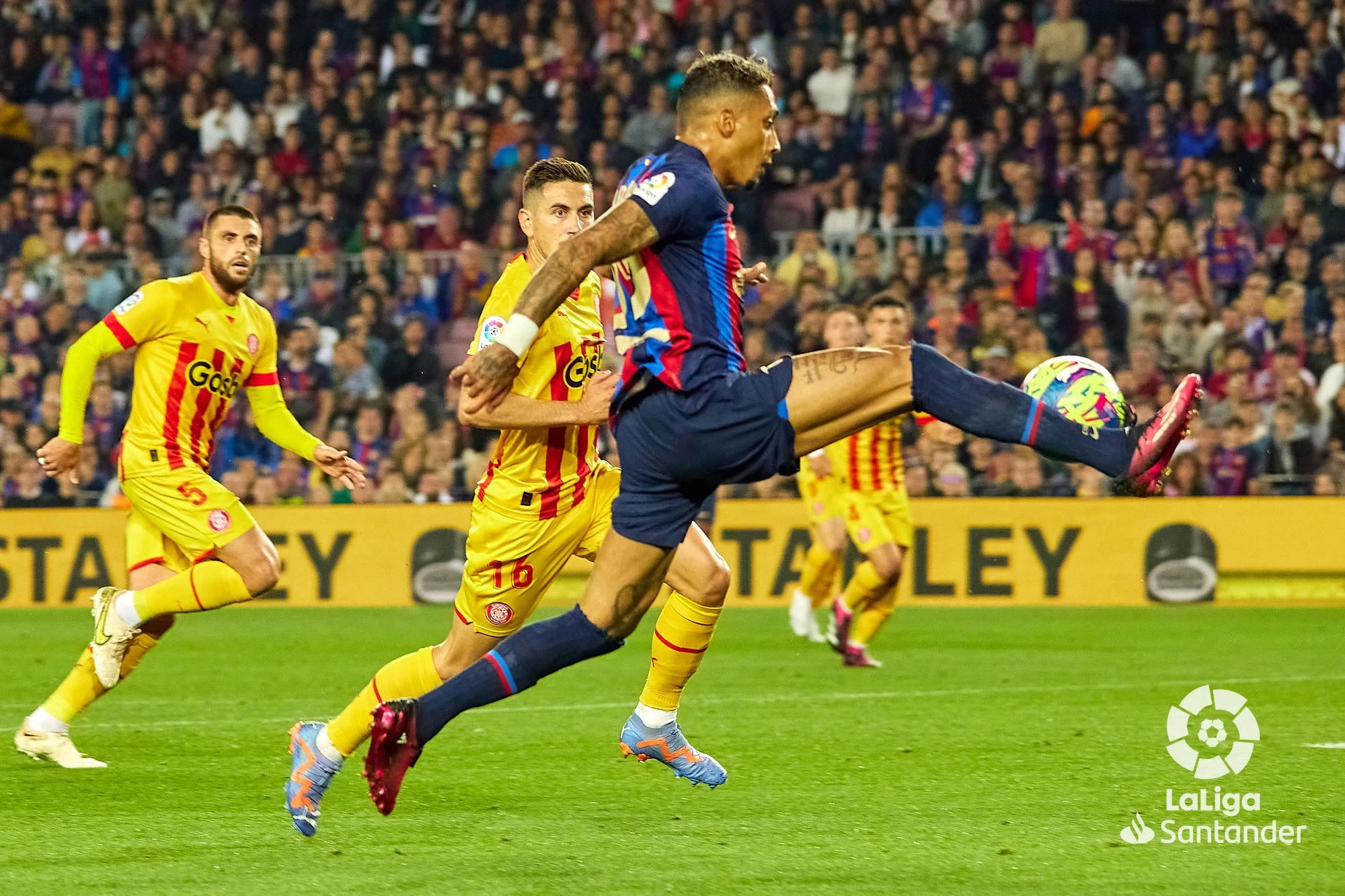 Barca i Girona odigrali bez golova u katalonskom derbiju