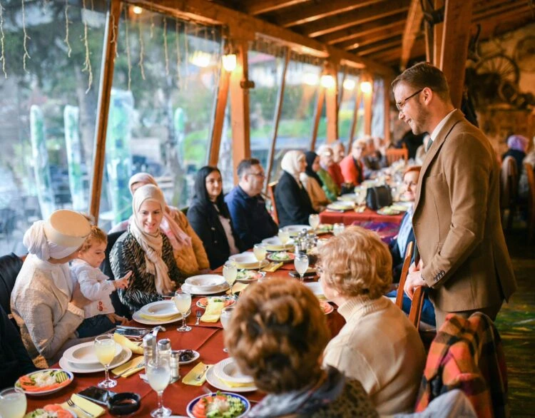 Stanivuković organizirao iftar: ''Poruke suživota, ljubavi i praštanja''
