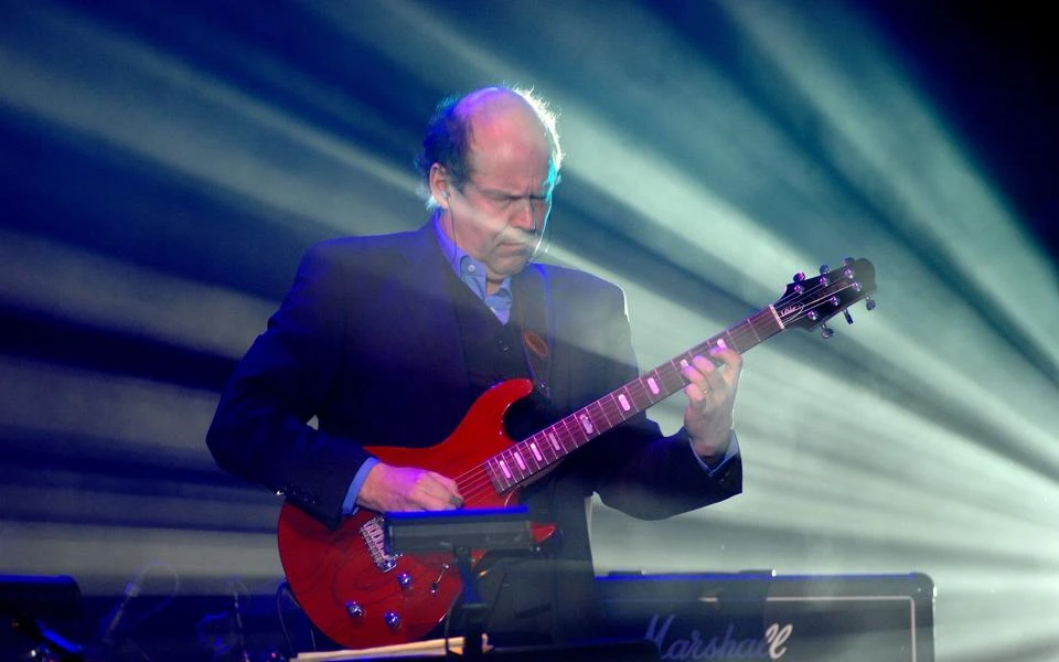 Preminuo je Lasse Wellander, gitarist legendarne ABBE