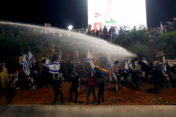 Izraelska policija intervenirala u Al-Aksi, Hamas osudio "nezapamćeni zločin"