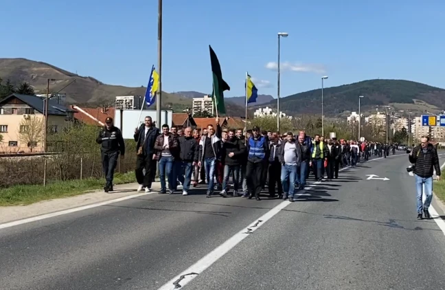 Zenički rudari nastavljaju štrajk - nije postignut dogovor s ministrom Džindićem