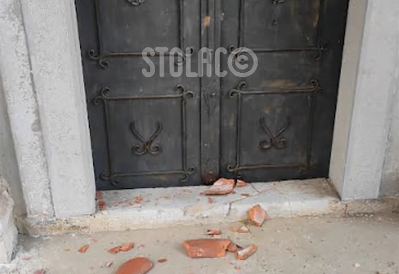 Stolac: Ciglom pokušali obiti pravoslavnu crkvu