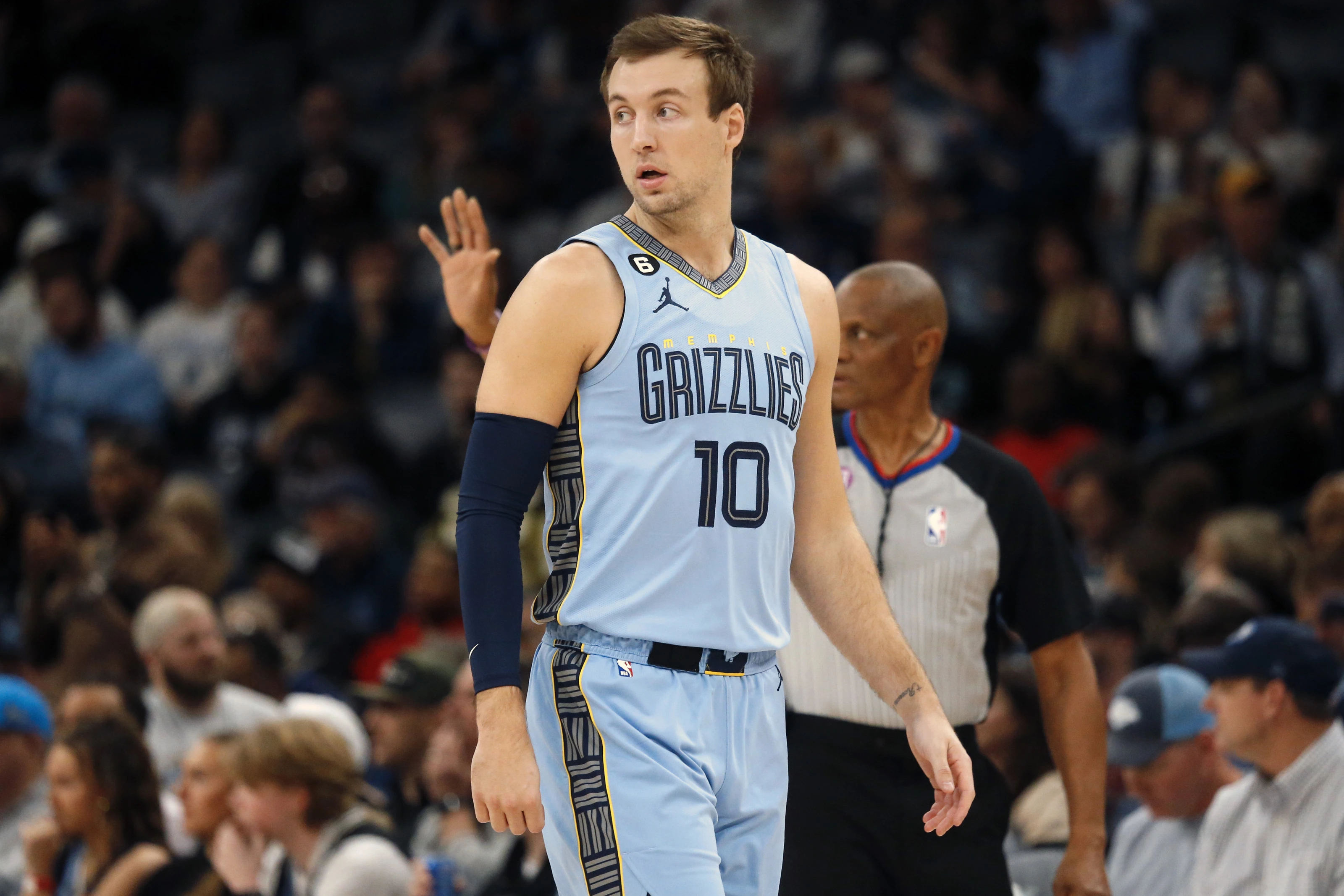 Luke Kennard za povijest, Dallas u problemima 