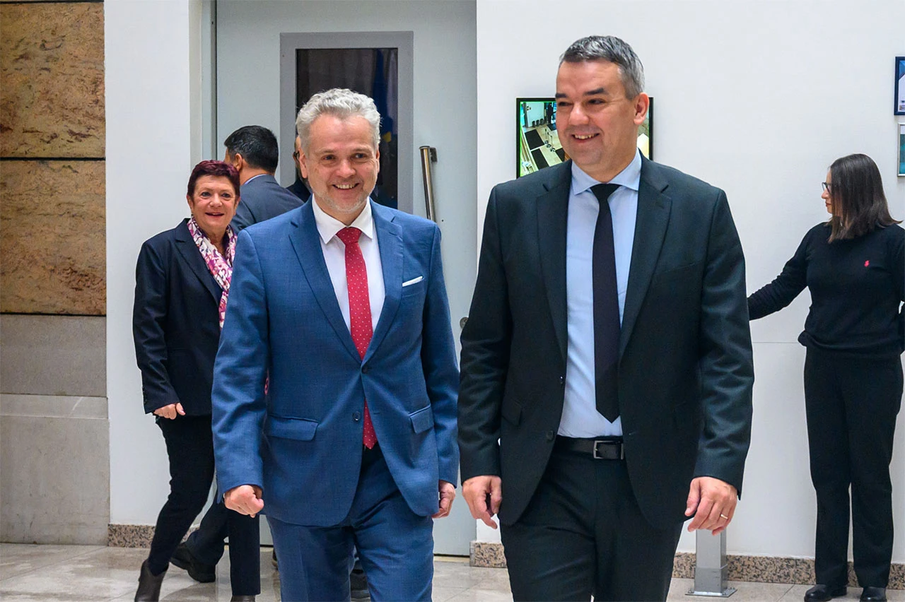 Ministar Bunoza dobio podršku europskih veleposlanika