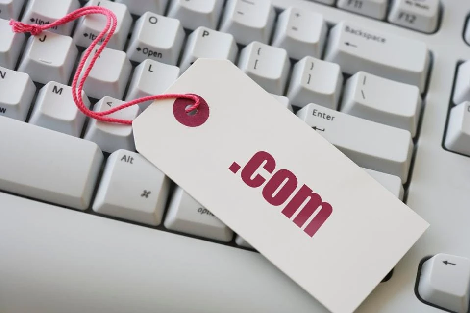 Na današnji dan 1985. godine započela je dot-com era