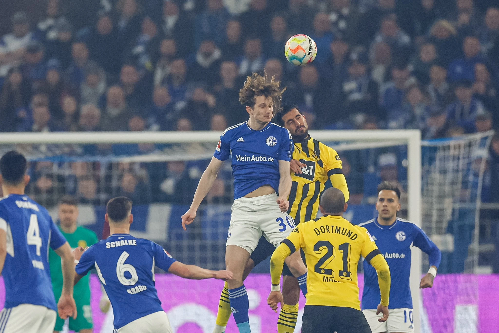Borussia Dortmund izgubila korak za vodećim Bayernom