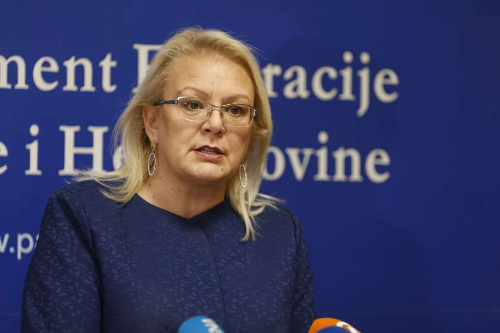 Bradara: Osuđenik koji je odležao kaznu valjda prestaje biti osuđenik za ratni zločin