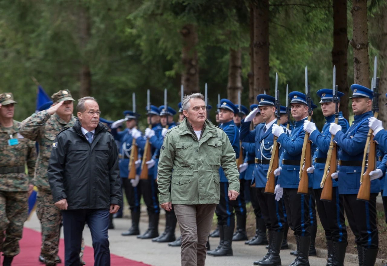 Komšić: Obranili smo zemlju i osvjetlali obraz nacije