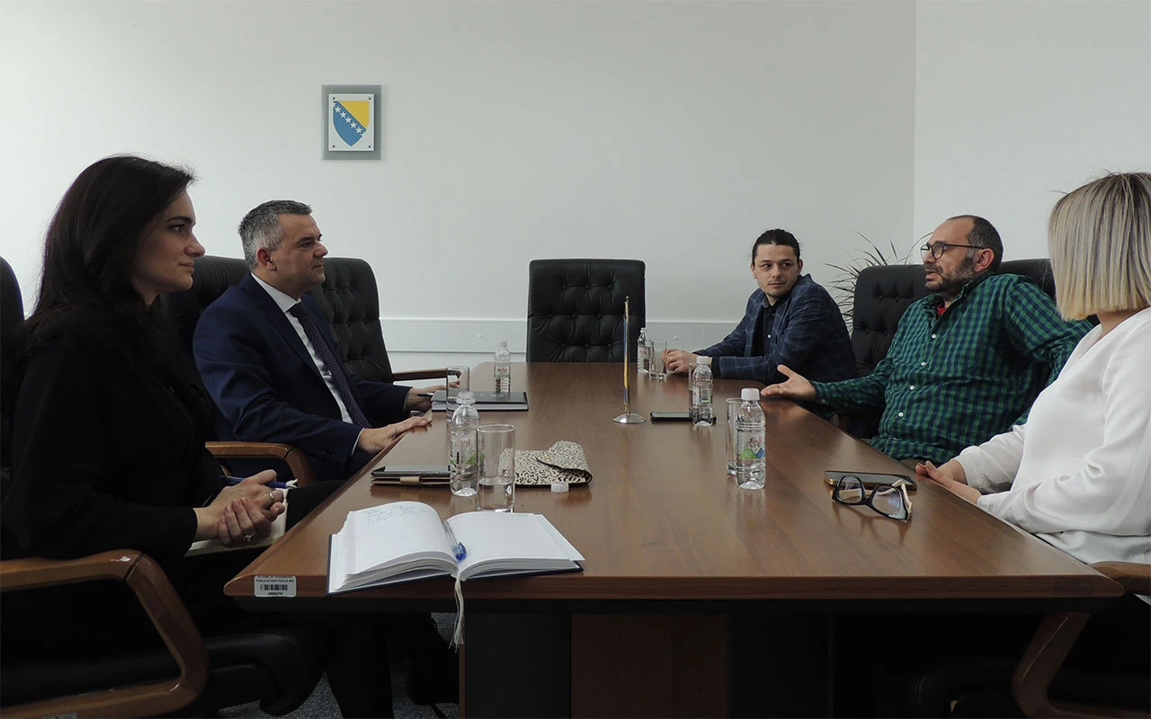 Bunoza: Napad na bilo kojega novinara je napad na europski put BiH