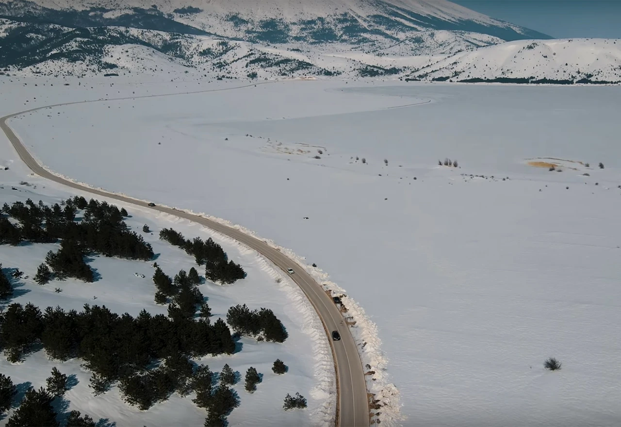 VIDEO | Zaleđeno jezero na Blidinju - prizor koji pokazuje svu ljepotu prirode zimi