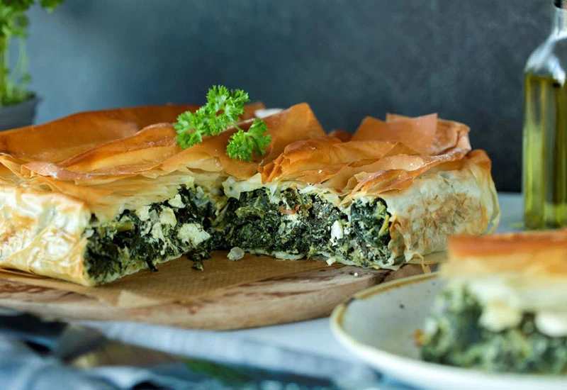 Grčka pita sa špinatom i feta sirom koju morate probati