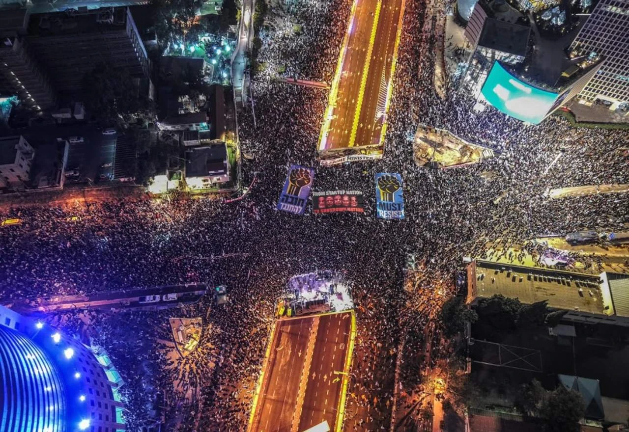 160.000 ljudi na ulicama: Protiv pravosudnih reformi