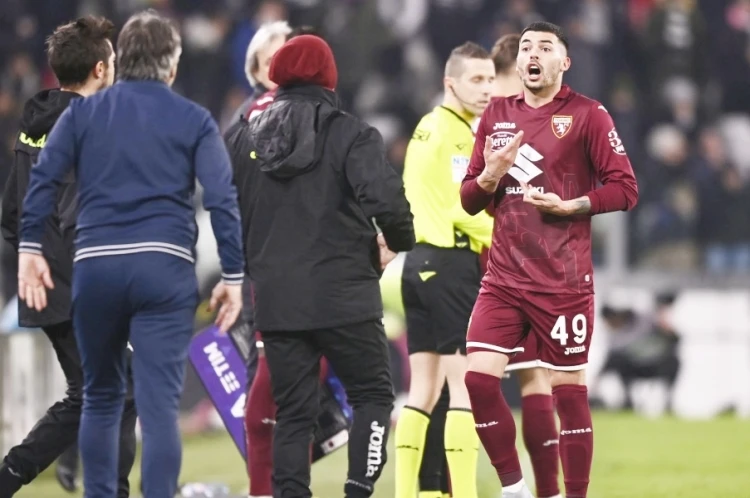 VIDEO I Jurić o Radonjiću: U šest mjeseci nisam ga uspio pretvoriti u nogometaša