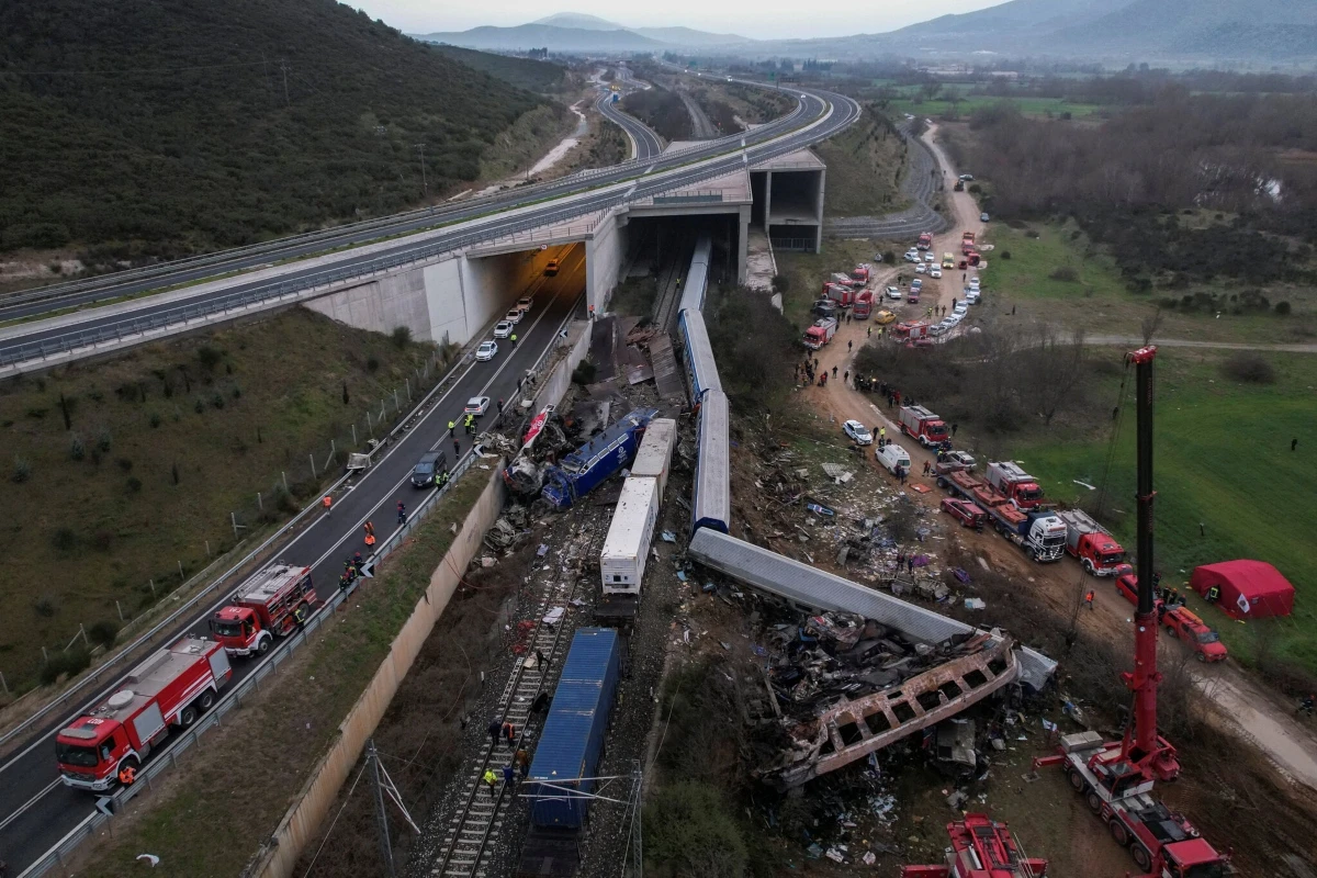 Sudarili se vlakovi, najmanje 36 poginulih
