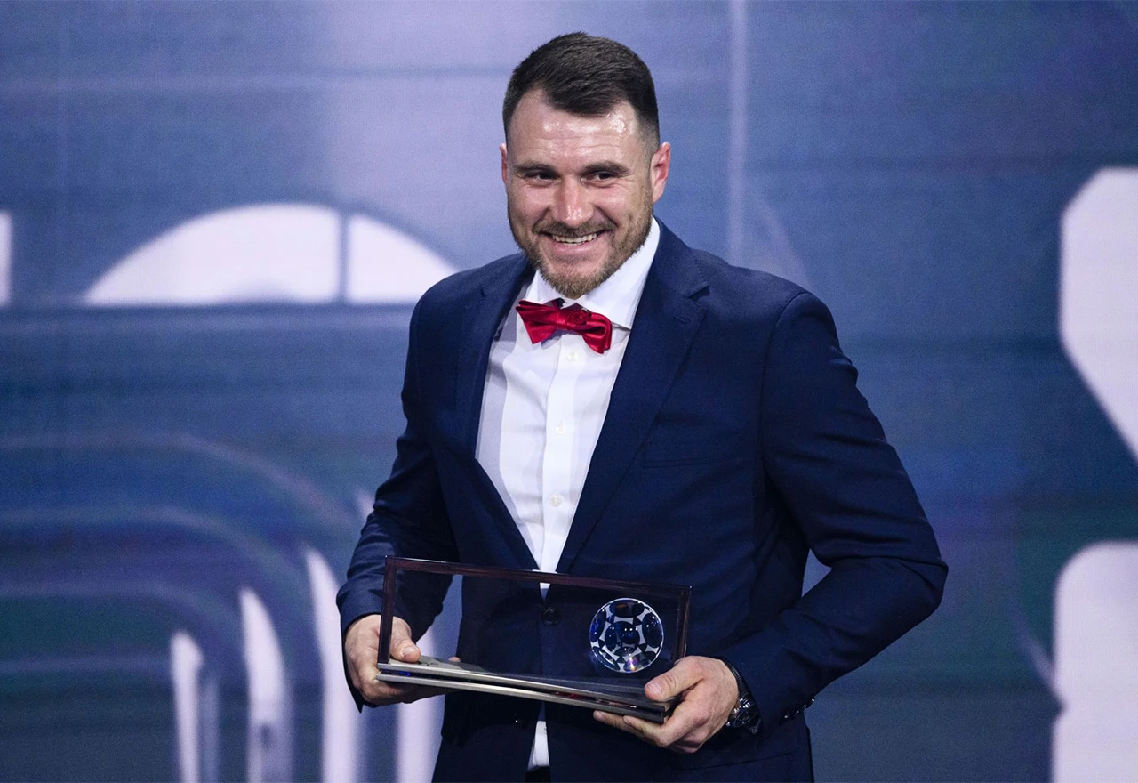 Vozač bagera još ne vjeruje da je osvojio FIFA-nagradu