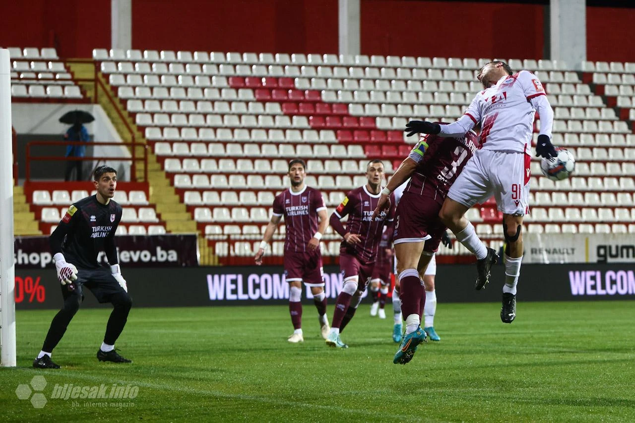 Zrinjski na praznom Veležovom stadionu rutinski protiv Sarajeva