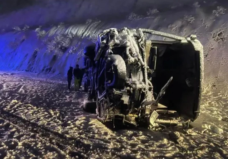 Nesreća na autocesti u Hrvatskoj: Prevrnuo se autobus, smrtno stradala jedna osoba