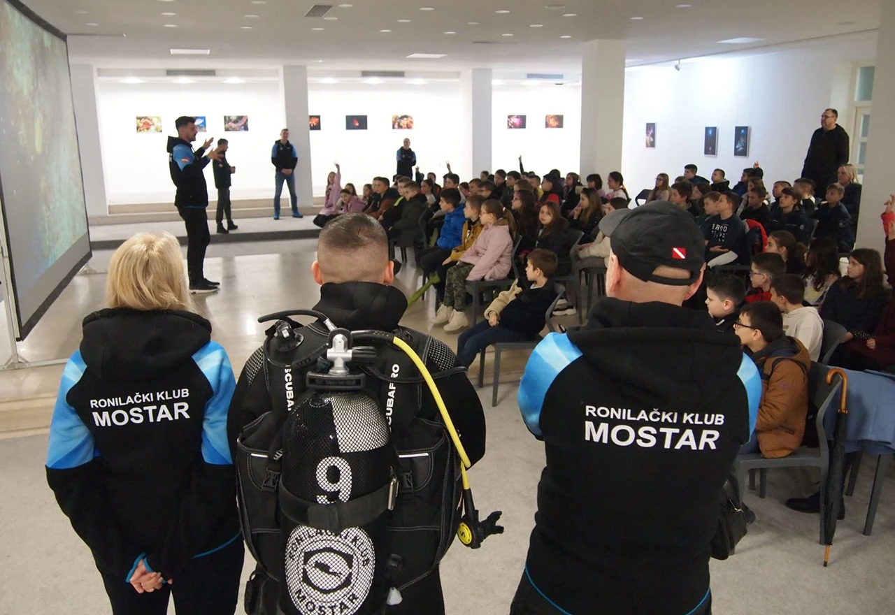Mostarski školarci učili o čarobnom svijetu ronjenja