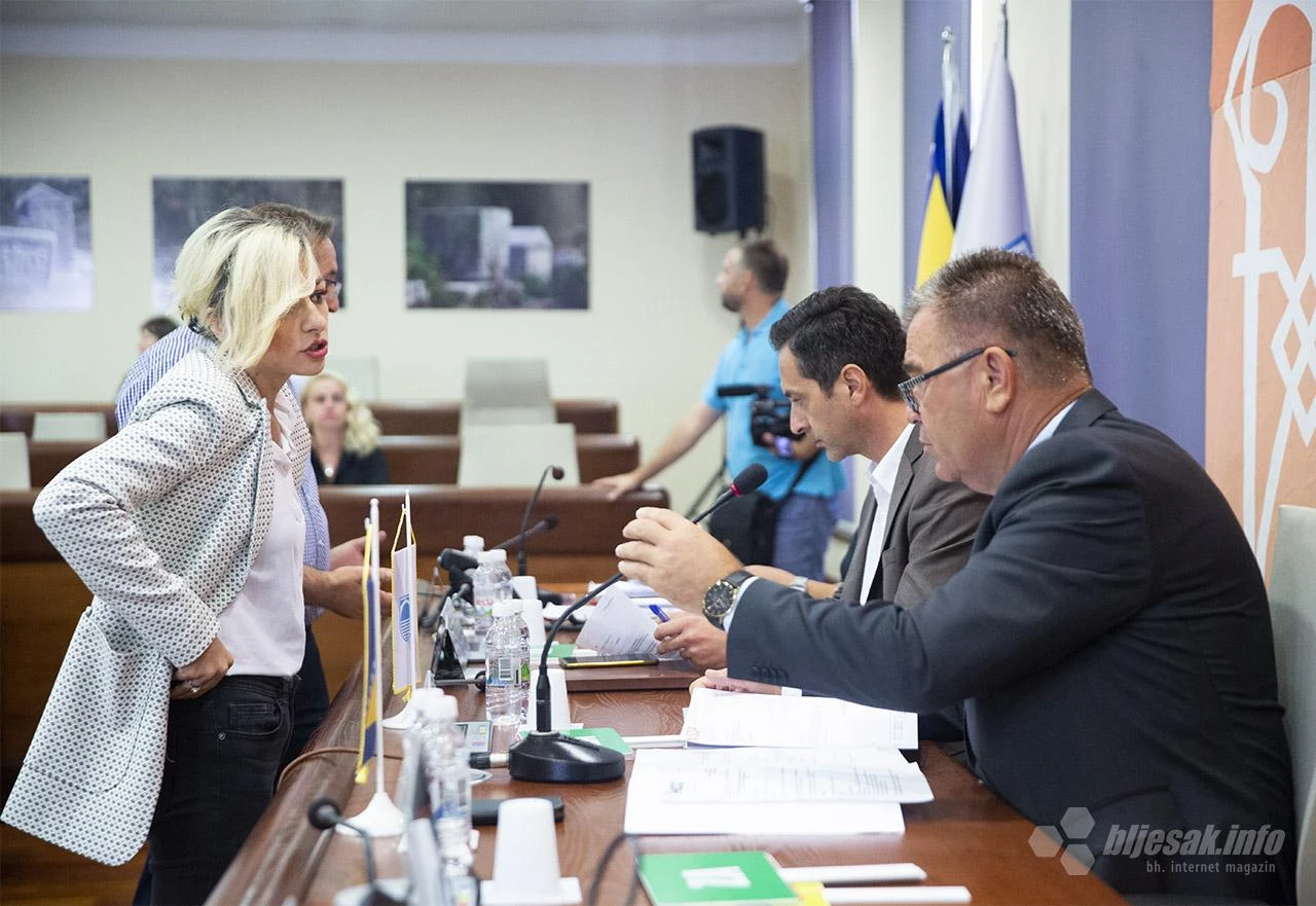Opet se zakuhava: SDA poziva strance zbog Statuta Mostara