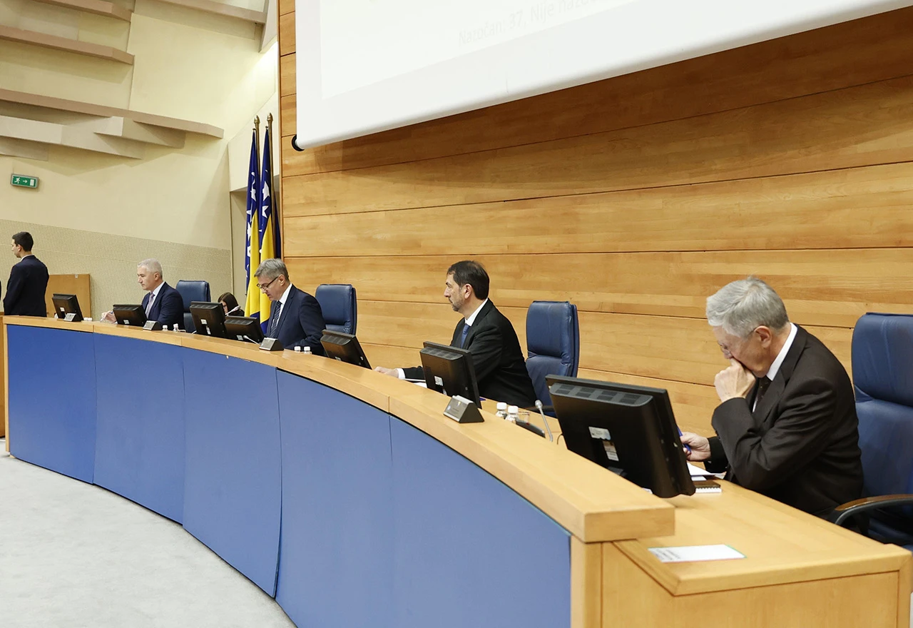 Zastupnički dom: Odbijeni prijedlozi SDA