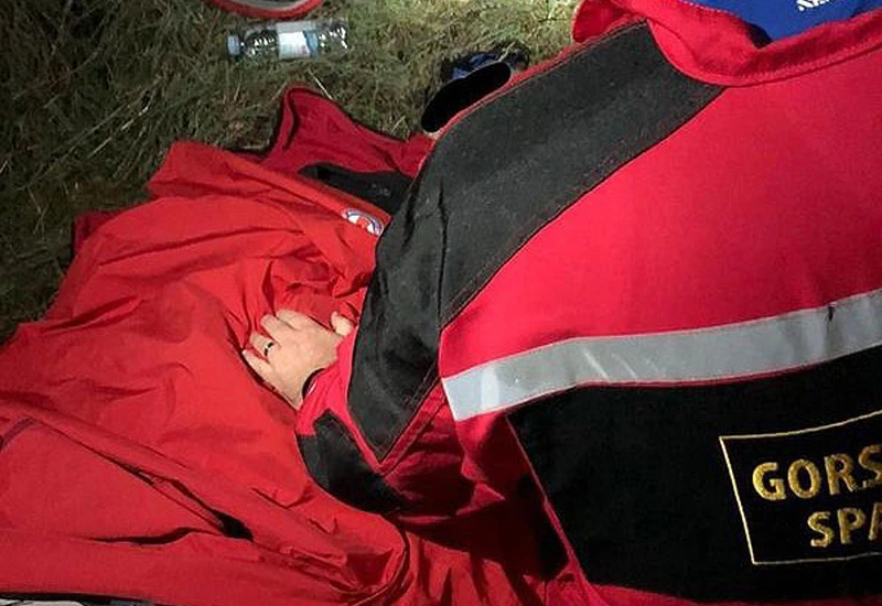 HGSS spasio dvije planinarke - držale se za stablo na rubu 20-metarske provalije