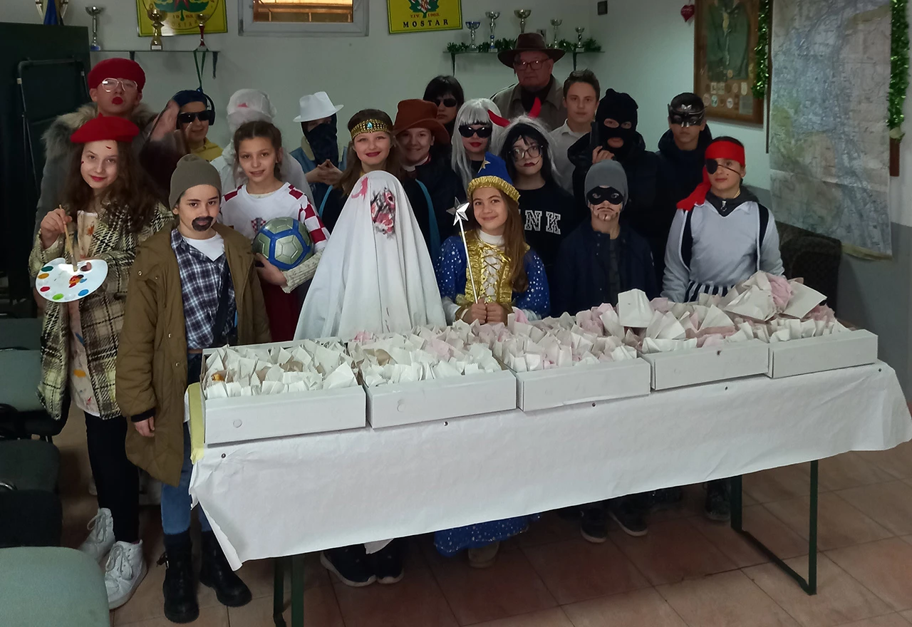 Mostarski izviđači počastili sugrađane