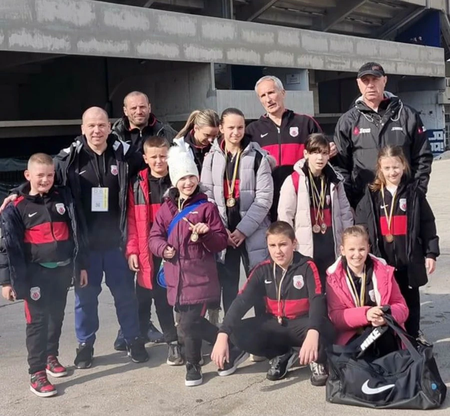 Karate klub Mostar se okitio s 5 zlatnih, dvije srebrene i sedam brončanih medalja
