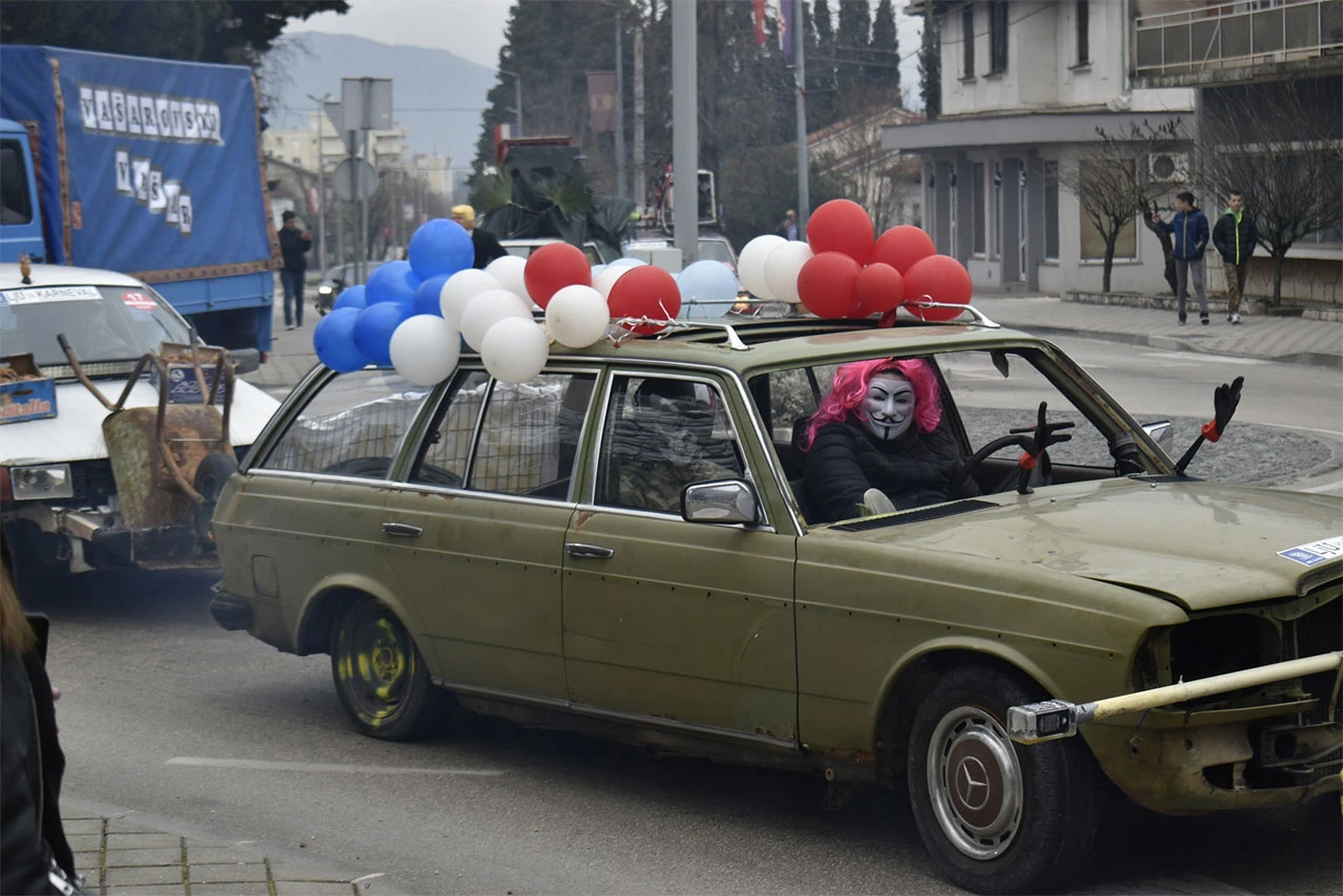 Maškare okupirale i Ljubuški