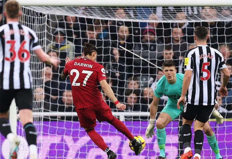 Liverpool slavio kod Newcastle Uniteda, Cityju samo bod