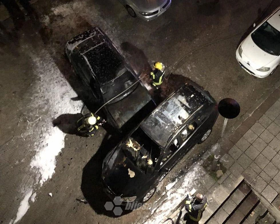 Mostar: Policajcu izgorjelo vozilo